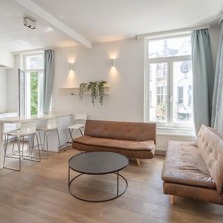 Light Modern Apartment In The Heart Of Antwerpen Ngoại thất bức ảnh