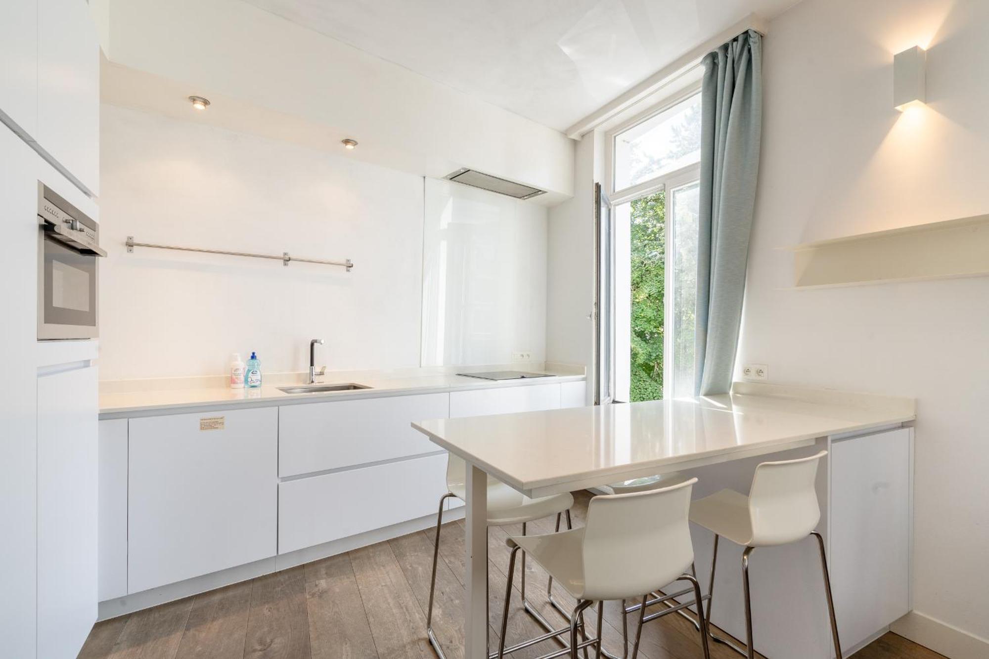 Light Modern Apartment In The Heart Of Antwerpen Ngoại thất bức ảnh